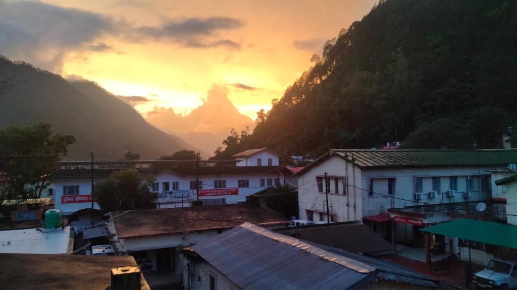 Уттаркаши: Ganga darshan guest house Gangotri road Uttarkashi