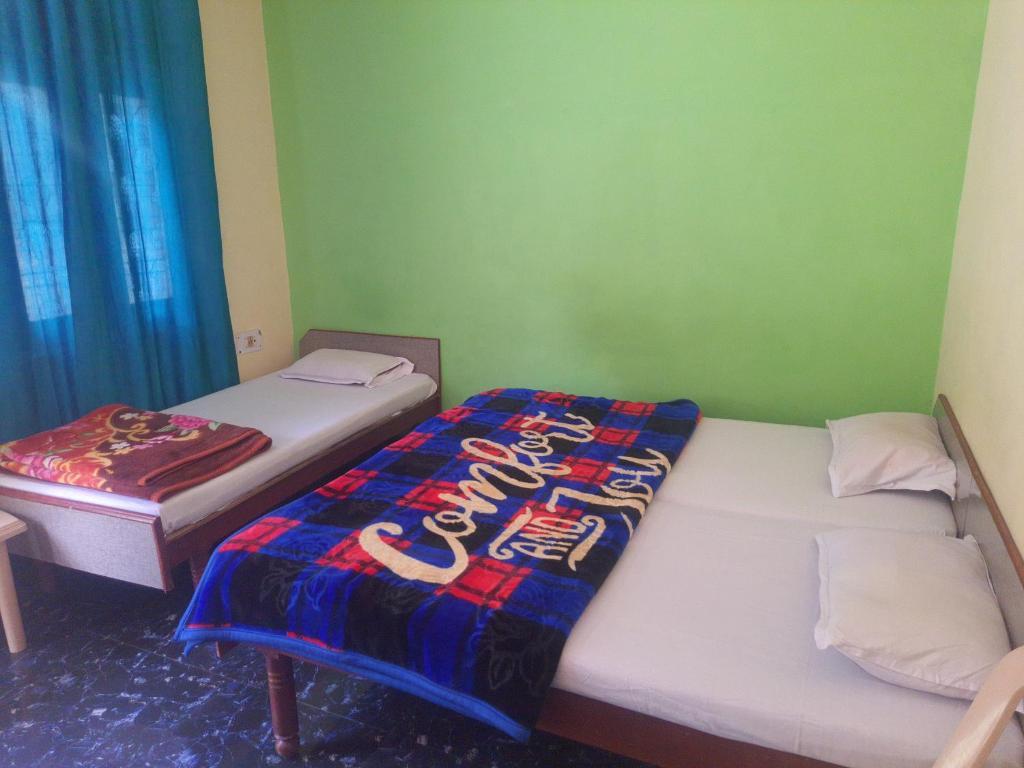 Уттаркаши: Ganga darshan guest house Gangotri road Uttarkashi