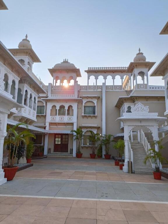 Лонавала: Hotel Gautam