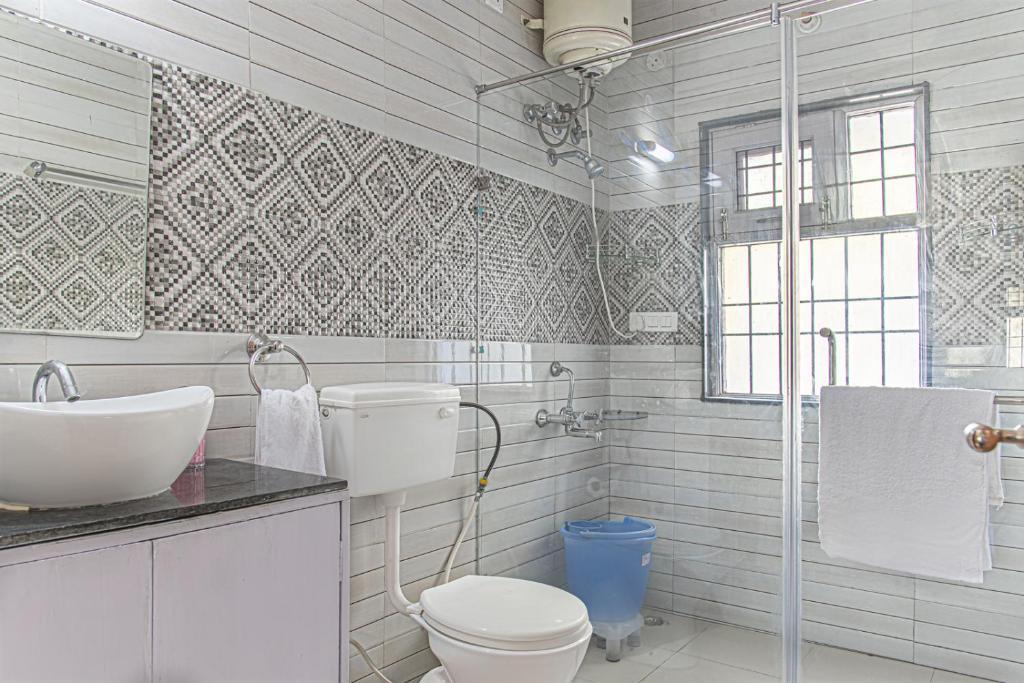 Дхарампур: The Green Heights Cottage Kasauli