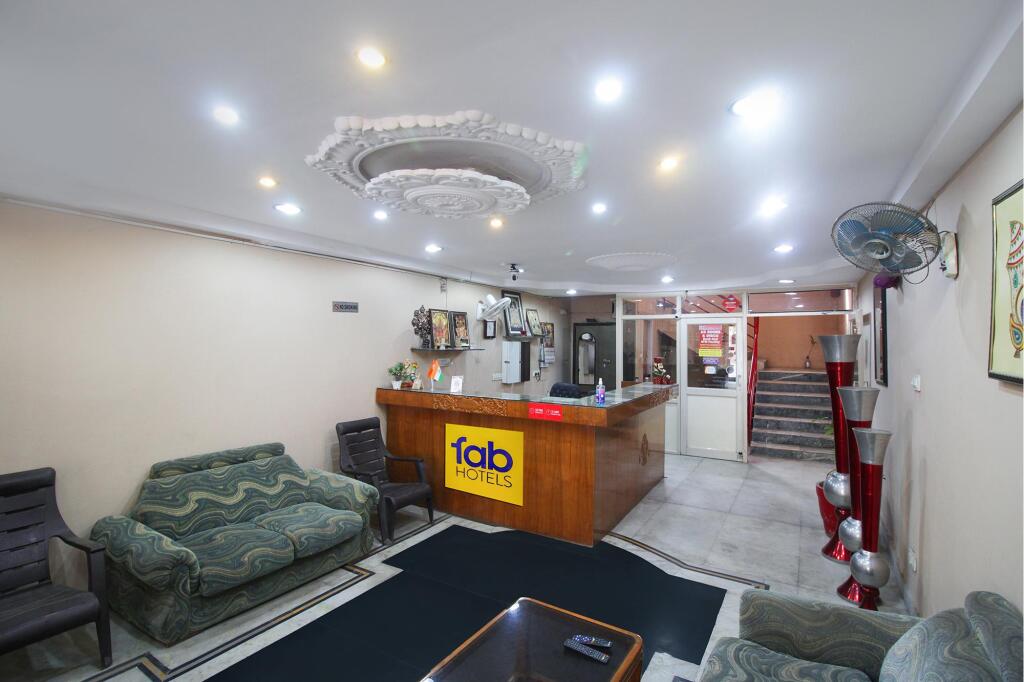 Бадди: FabHotel Pinjore Holiday Home