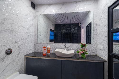 Мумбаи: OSI Service Apartments