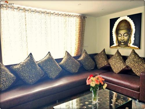 Пеллинг: Hotel hill retreat