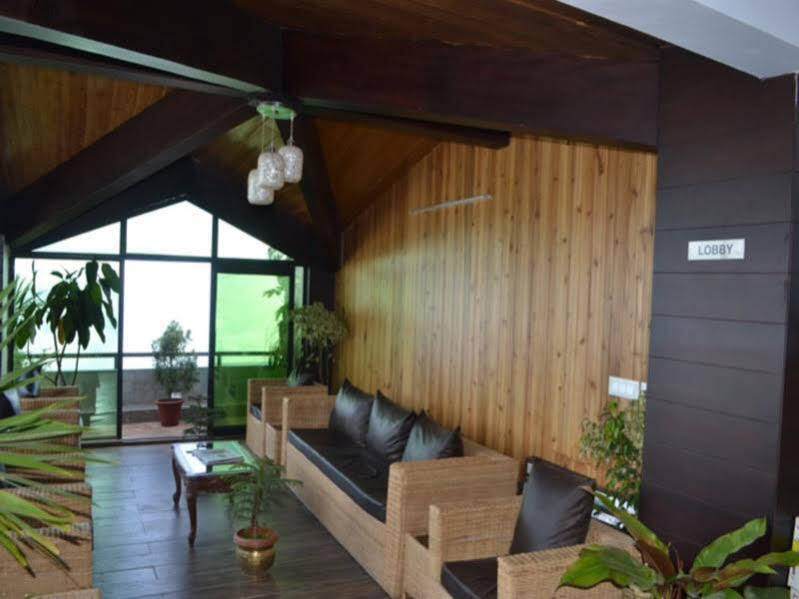 Пеллинг: Hotel hill retreat