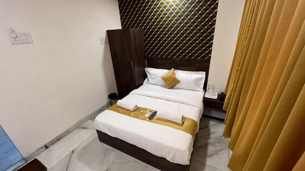 Мумбаи: Hotel Plaza Rooms - Prabhadevi Dadar