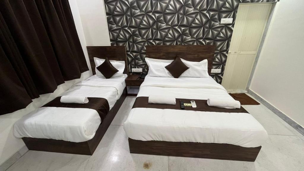 Мумбаи: Hotel Plaza Rooms - Prabhadevi Dadar