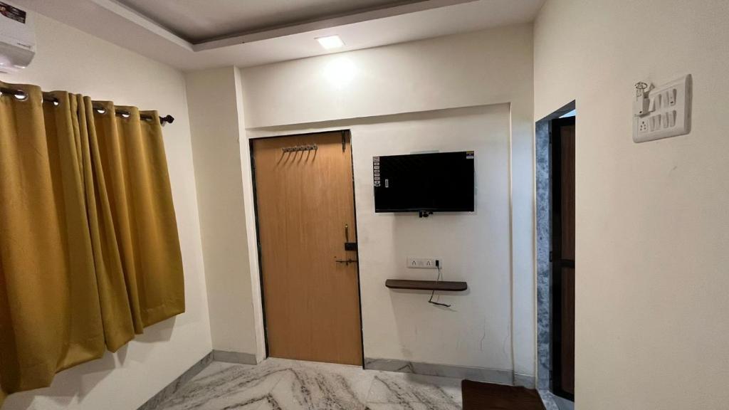 Мумбаи: Hotel Plaza Rooms - Prabhadevi Dadar