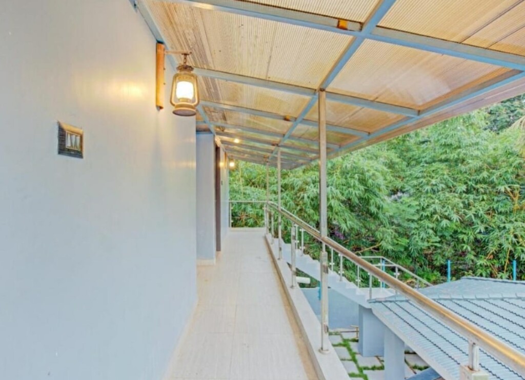 Калапет: Coastal Grand La Flora