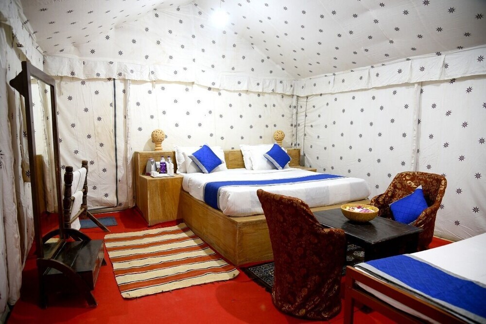 Джайсалмер: Desert Over Night Camp & Resort