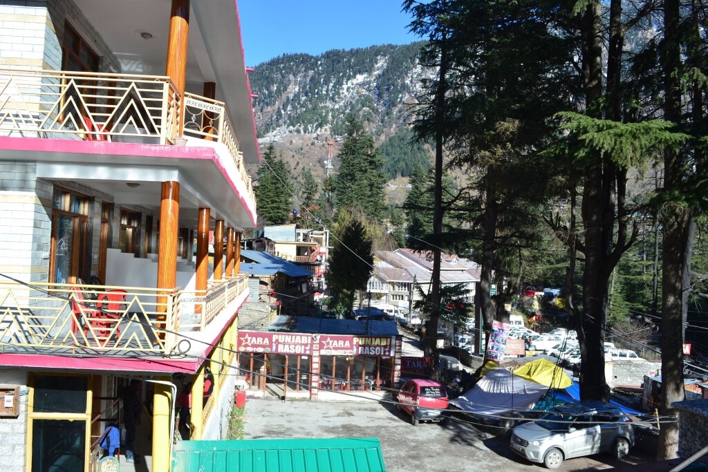 Манали: The Brooks, Manali