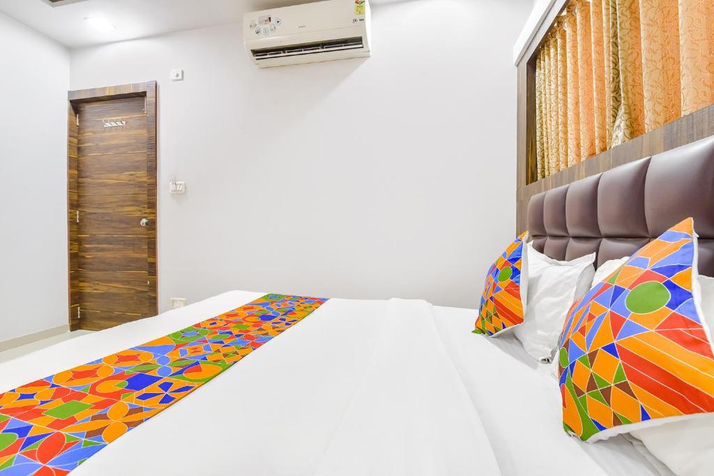 Ахмедабад: Sunrise Hotel