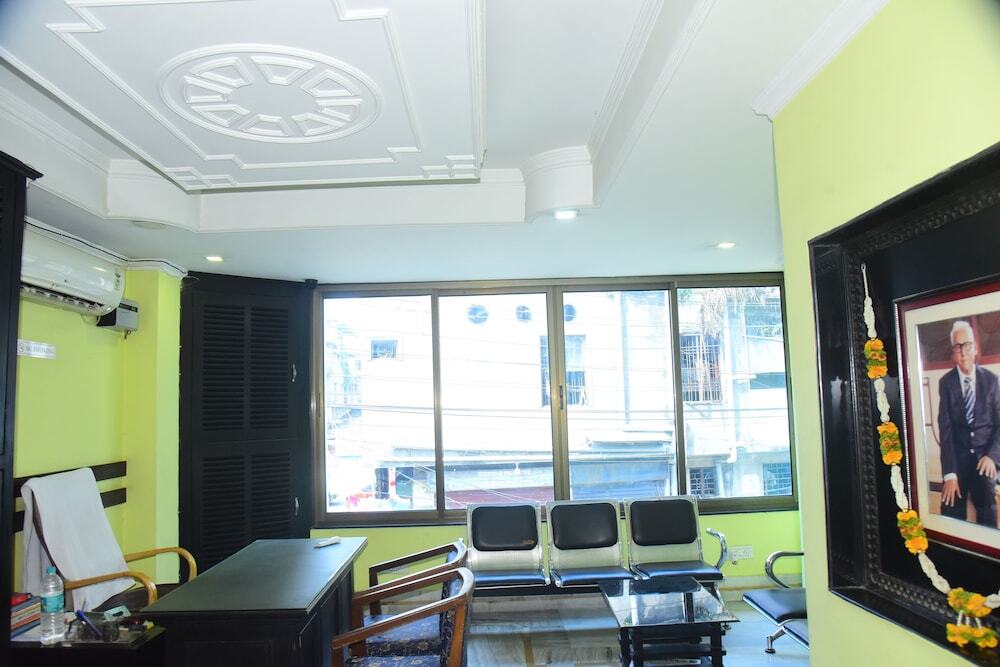 Гувахати: Hotel Anjuna Residency
