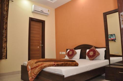Амритсар: Hotel M City