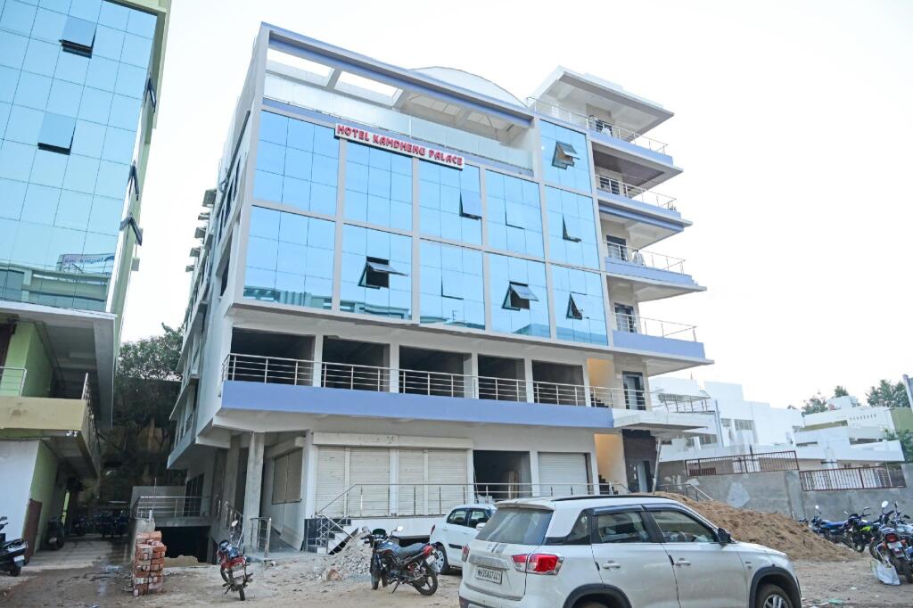 Гондия: OYO Flagship 83429 Hotel Kamdhenu Palace