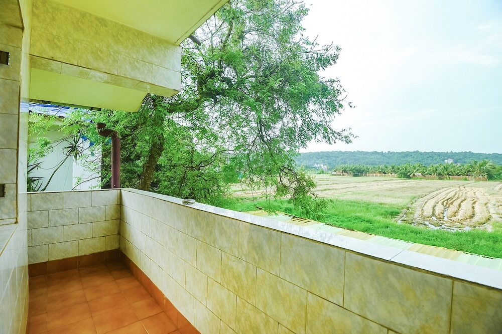 Бага: Fabexpress Royal Baga Residency