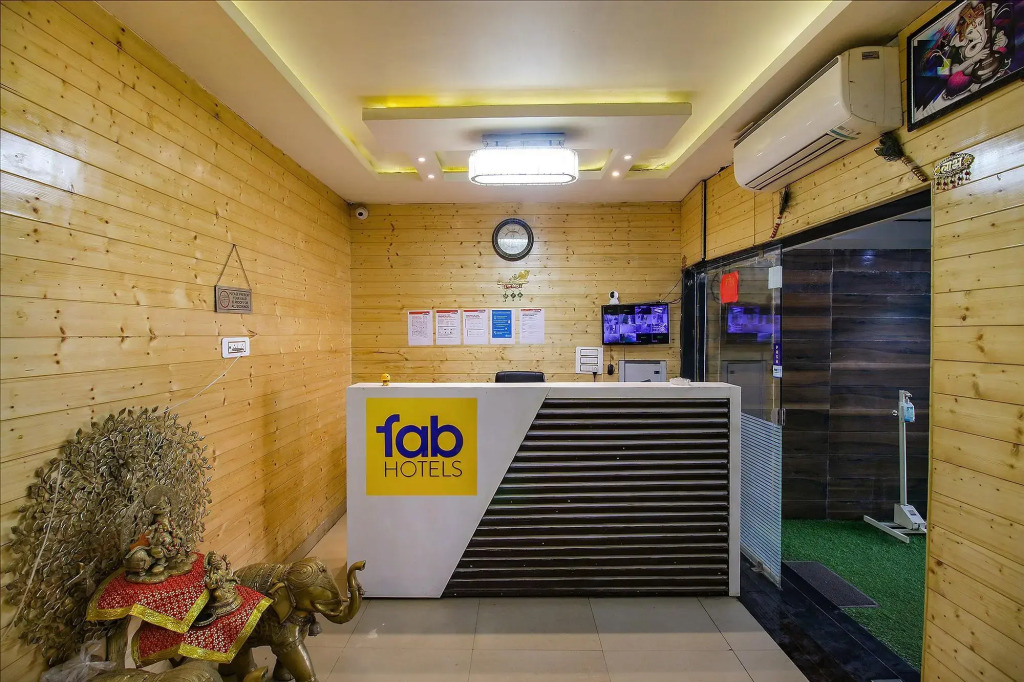Бхопал: Fabexpress Happy Stay