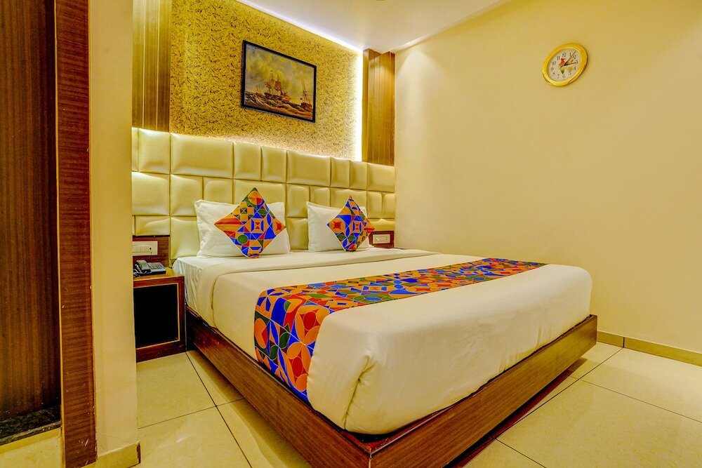 Тхане: Fabhotel Hindustan Residency