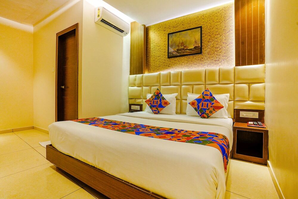 Тхане: Fabhotel Hindustan Residency