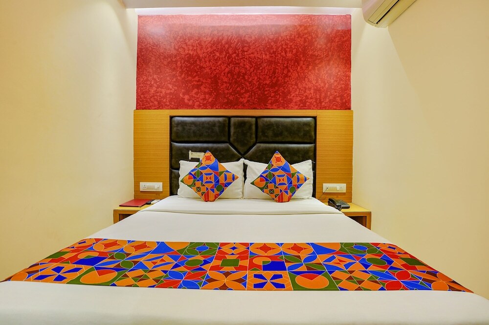 Тхане: Fabhotel Hindustan Residency