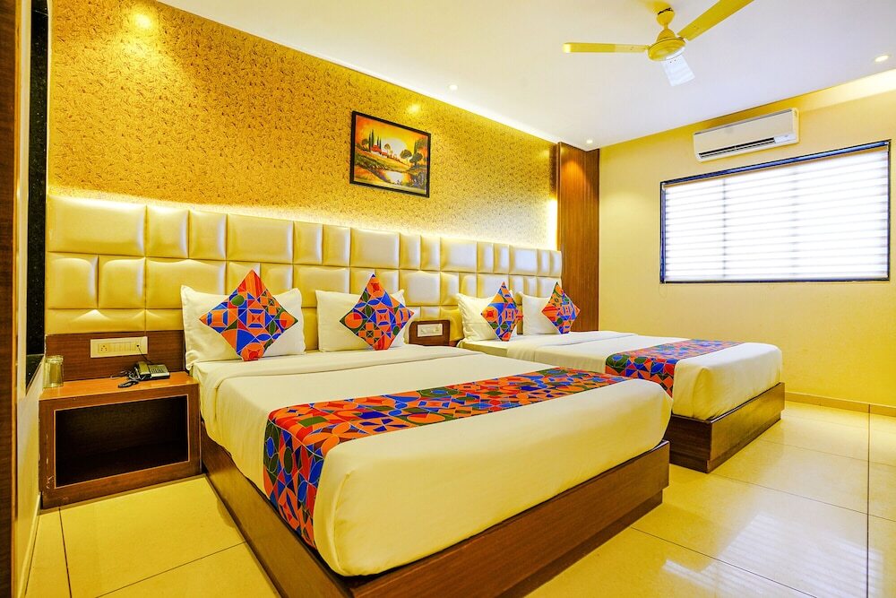 Тхане: Fabhotel Hindustan Residency