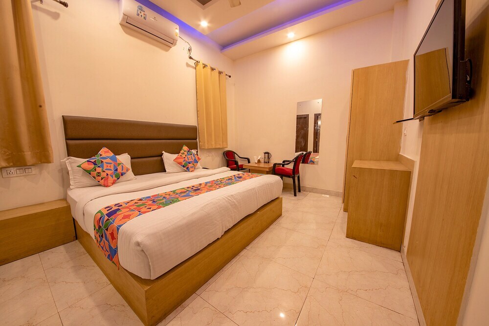 Дехрадун: Fabhotel As Residency