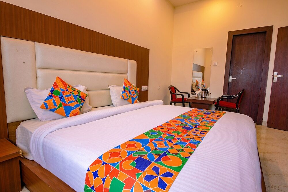Дехрадун: Fabhotel As Residency