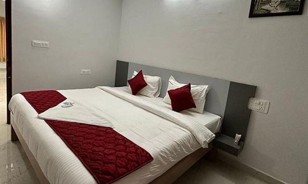 Тирупати: Fabexpress Sreenivasa Home Stay Ii