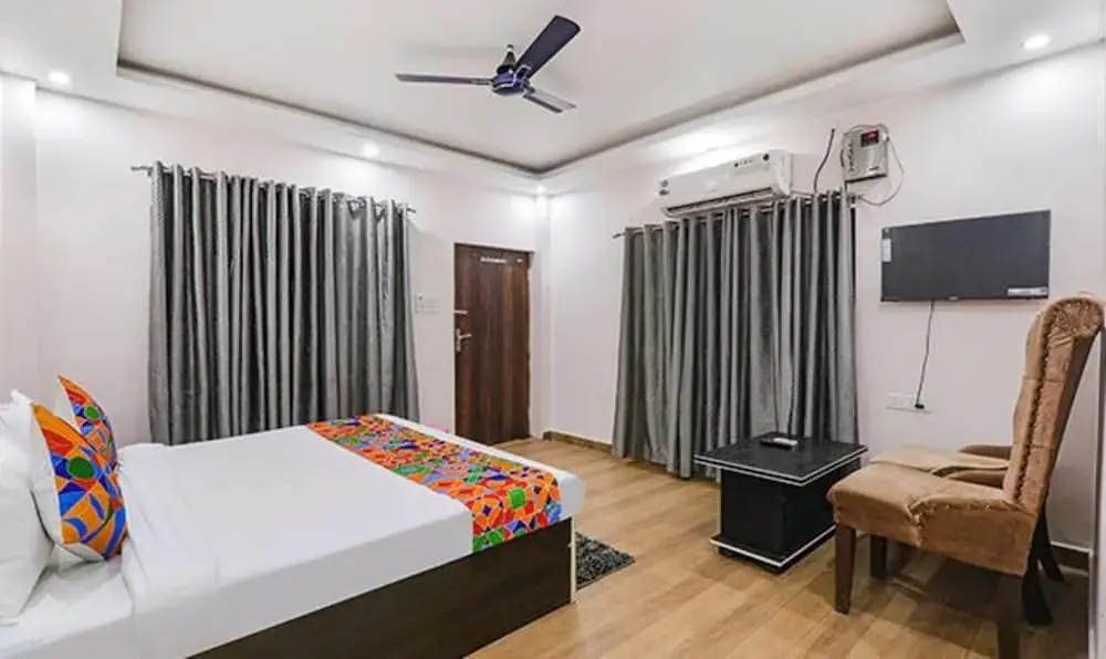 Джуси: Fabhotel Prayag Deep