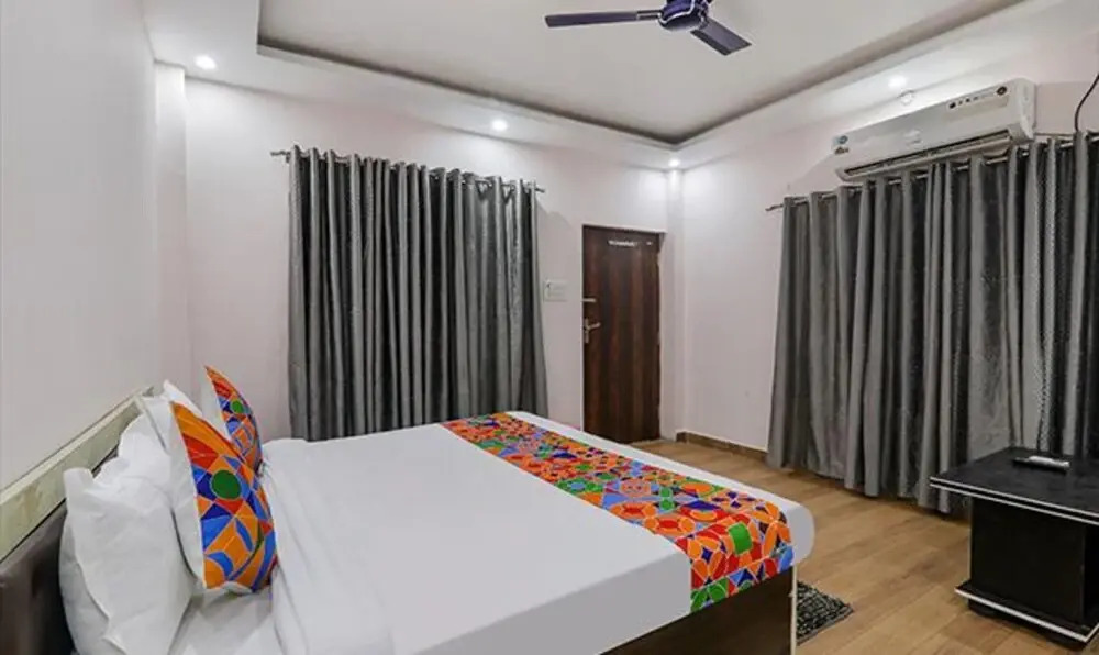 Джуси: Fabhotel Prayag Deep