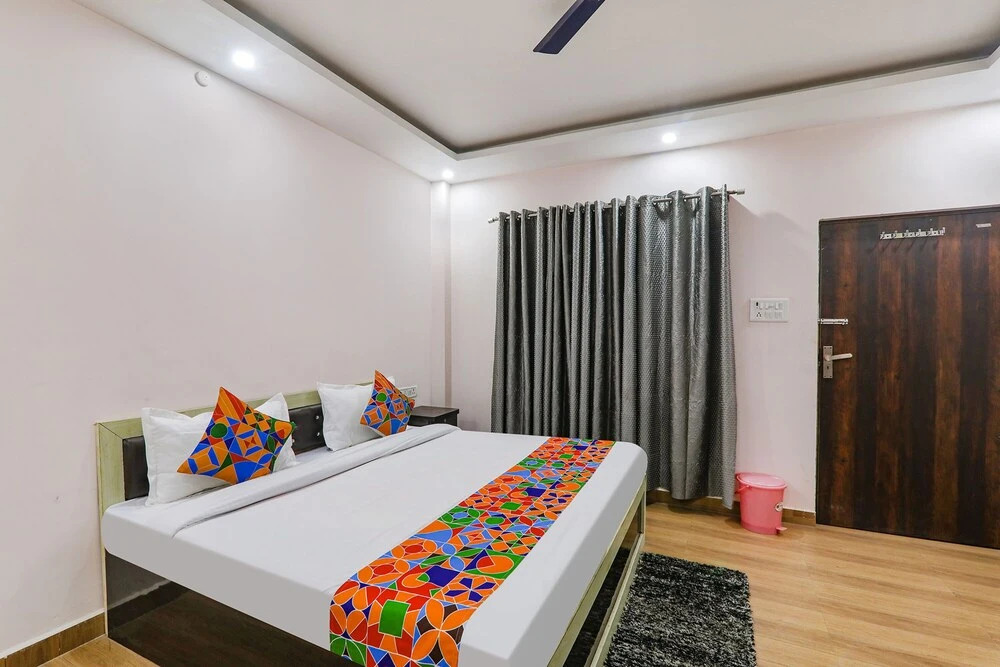 Джуси: Fabhotel Prayag Deep