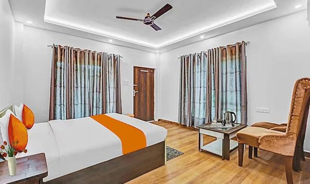 Джуси: Fabhotel Prayag Deep