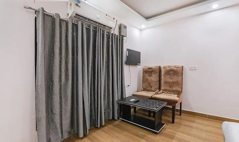 Джуси: Fabhotel Prayag Deep