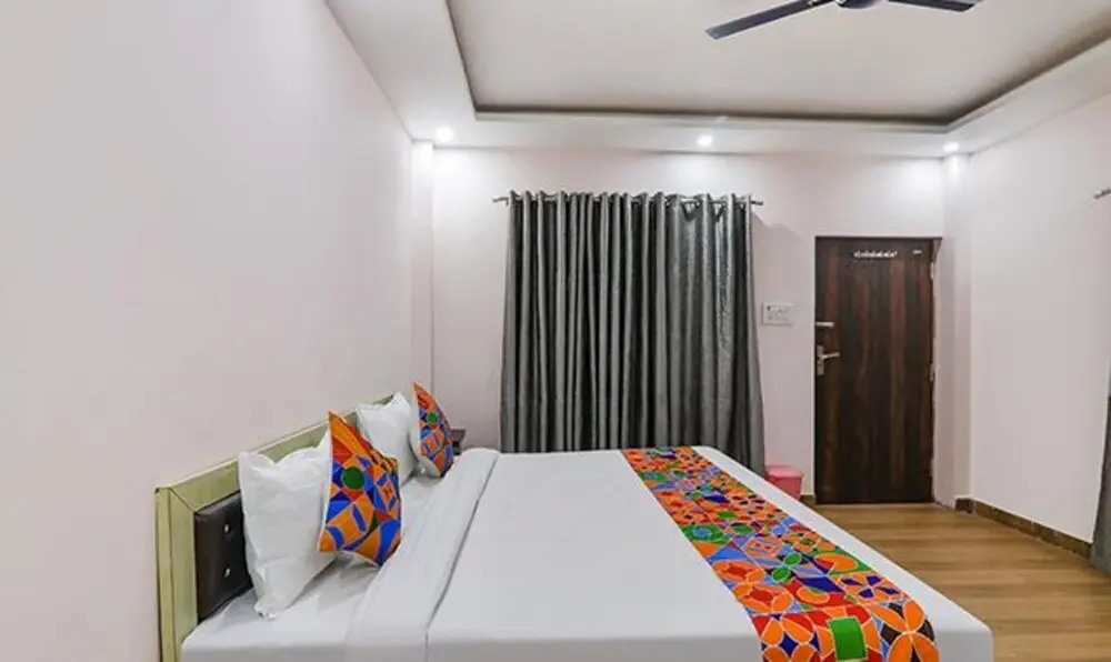 Джуси: Fabhotel Prayag Deep