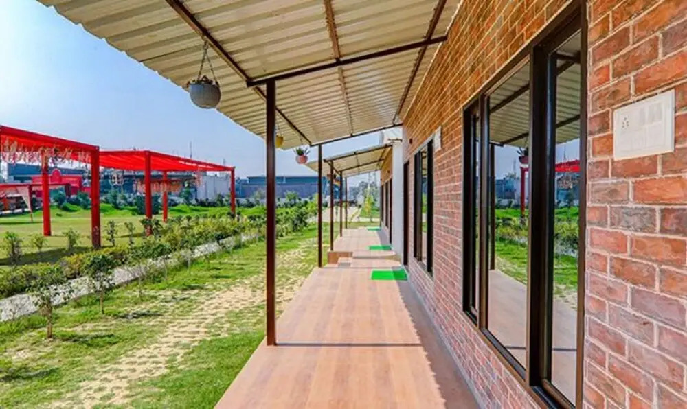 Джуси: Fabhotel Prayag Deep