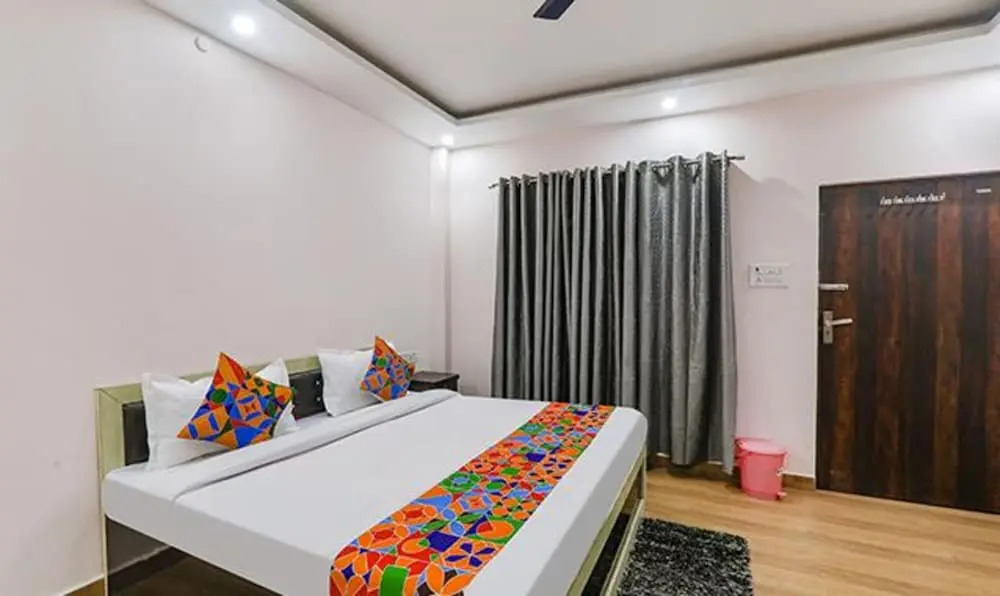 Джуси: Fabhotel Prayag Deep