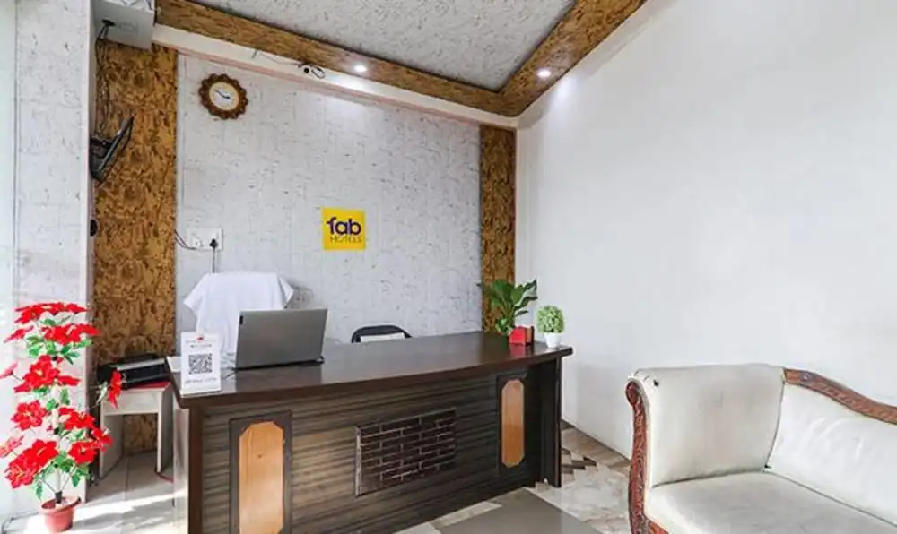 Джуси: Fabhotel Prayag Deep