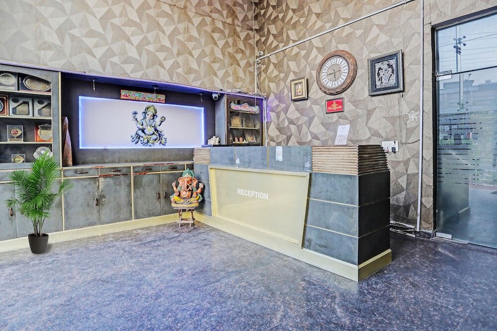 Газиабад: Roomshala 020 Hotel Black Stone