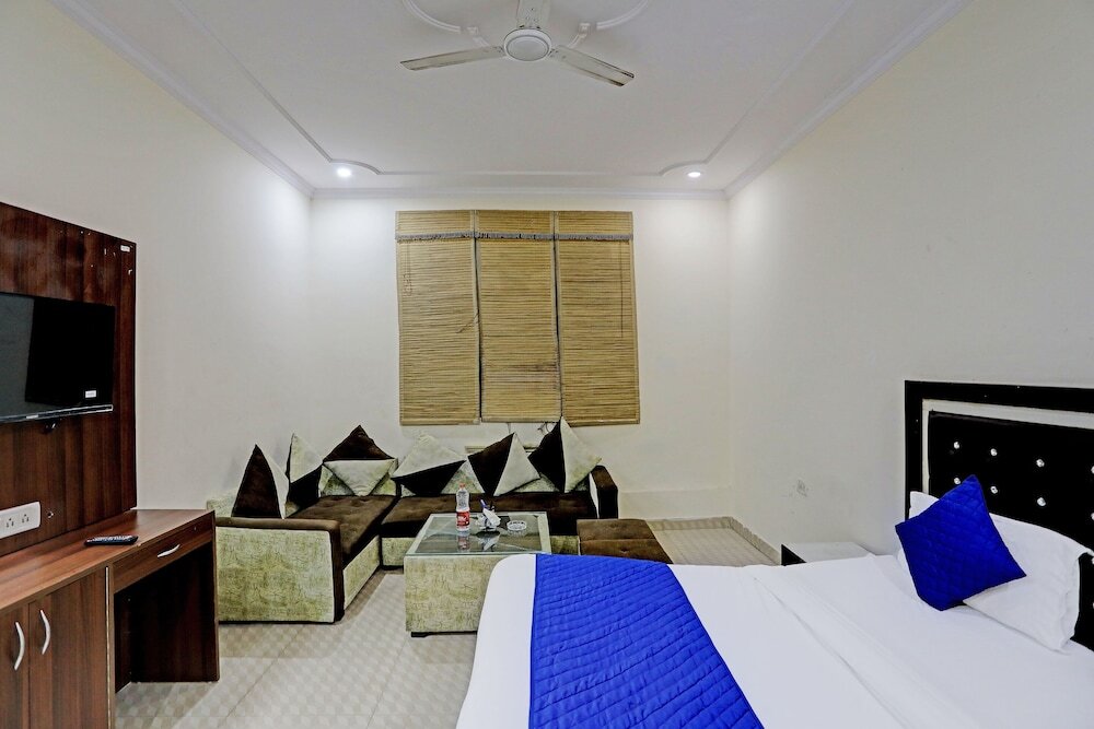 Газиабад: Roomshala 020 Hotel Black Stone