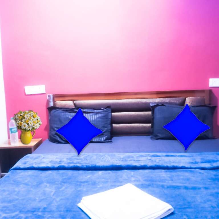 Газиабад: Roomshala 021 Hotel Joyous Inn