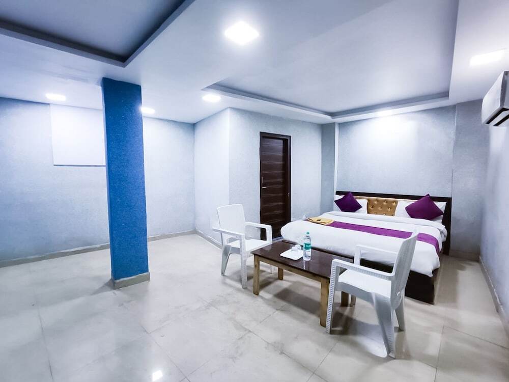 Нойда: Roomshala 039 Hotel Rk