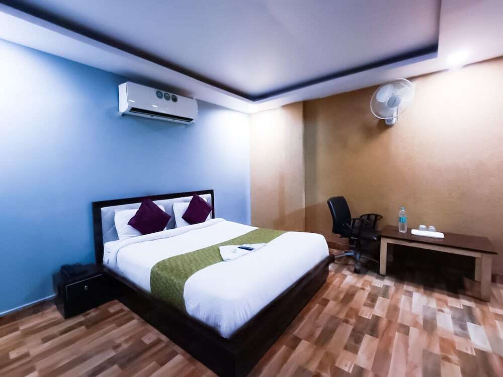 Нойда: Roomshala 039 Hotel Rk