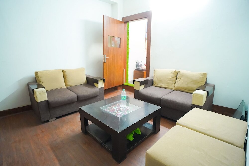 Нойда: Roomshala 045 Galaxy Noida 35