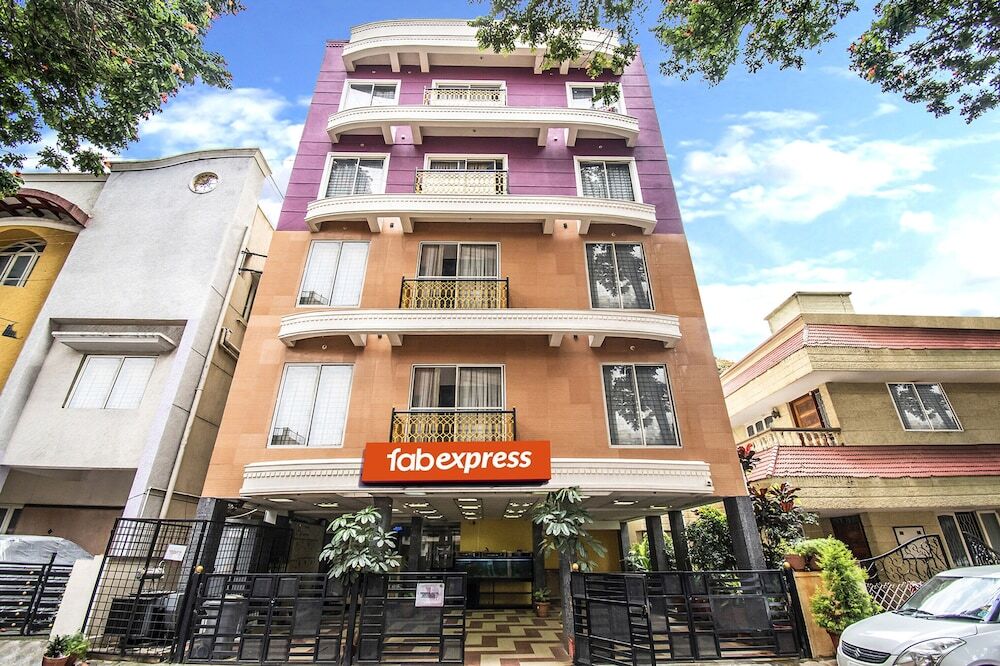 Бангалор: Fabexpress Oriental Suites Iii