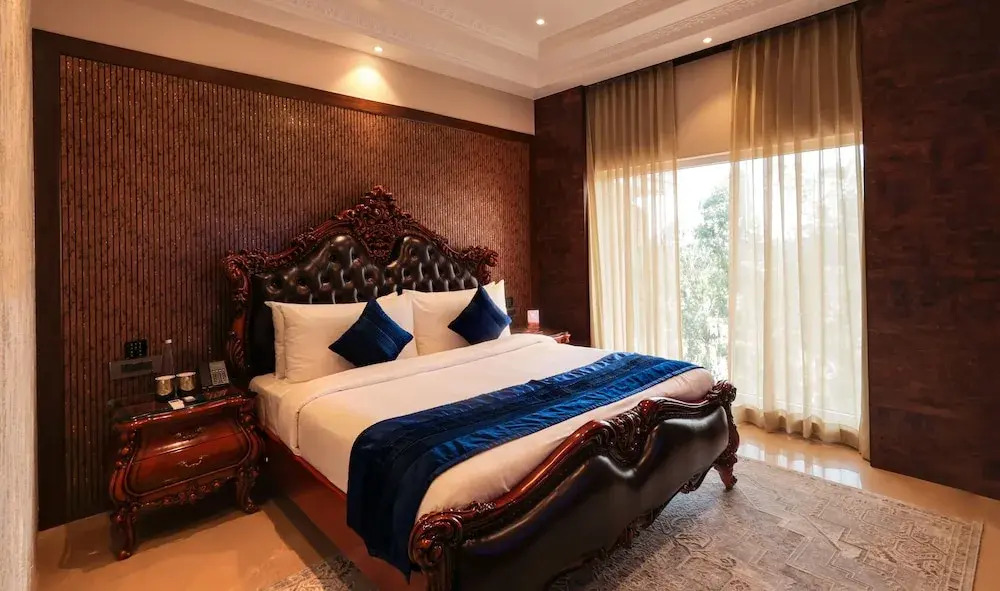 Райпур: Hotel Hukam's Lalit Mahal