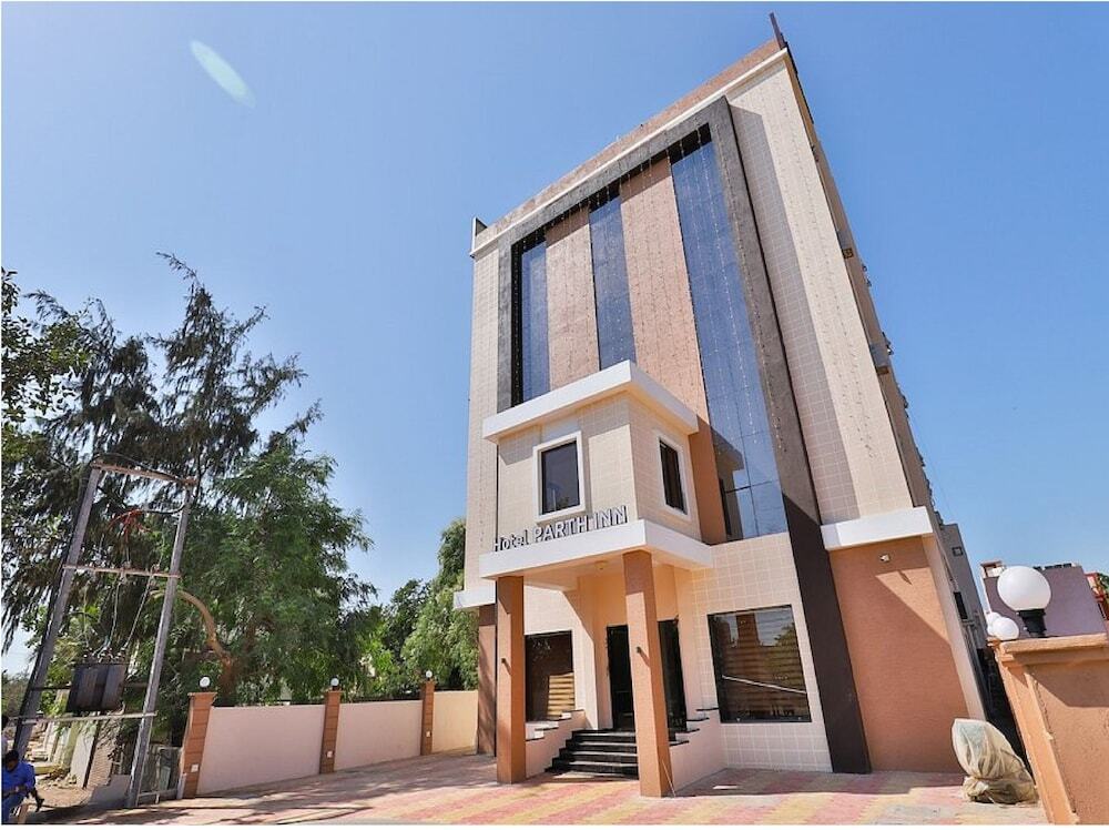 Дварка: The Sky Comfort - Hotel Parth Inn