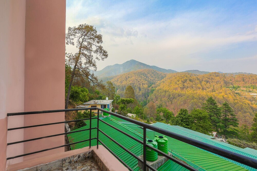 Наинитал: Iva 1 BHK by Dumnu Homes