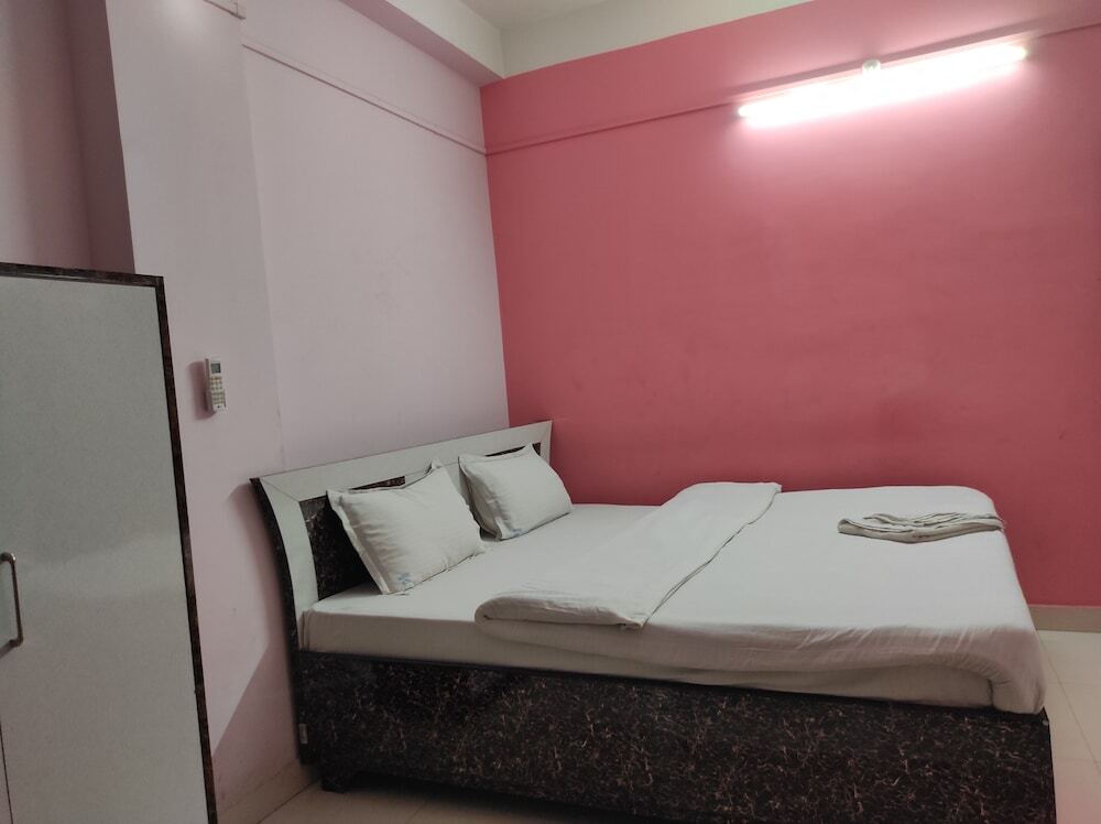 Гувахати: Sawkmie Hotel