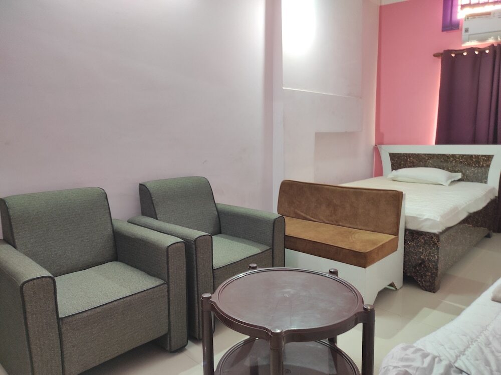 Гувахати: Sawkmie Hotel