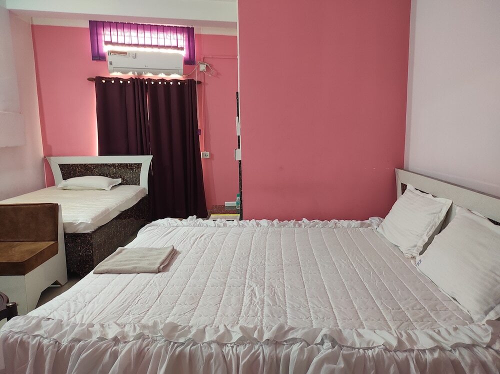 Гувахати: Sawkmie Hotel