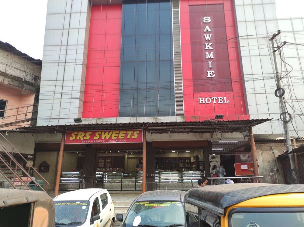 Гувахати: Sawkmie Hotel